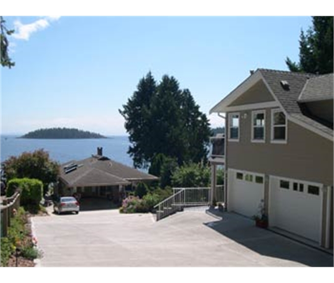 Absolute Heaven Oceanfront Suites